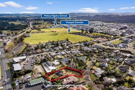 Photo of property in 16 Sunny Crescent, Huapai, Kumeu, 0810