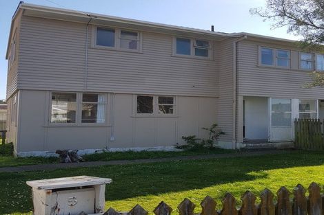 Photo of property in 5- 7 Hazard Grove, Cannons Creek, Porirua, 5024
