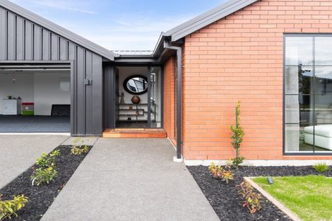 Photo of property in 32 Finstock Way, Rolleston, 7614