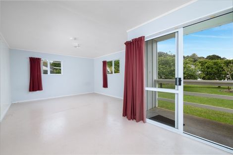 Photo of property in 15 Beresford Street, Russell, 0202