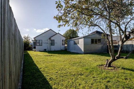 Photo of property in 27 Savage Crescent, West End, Palmerston North, 4412