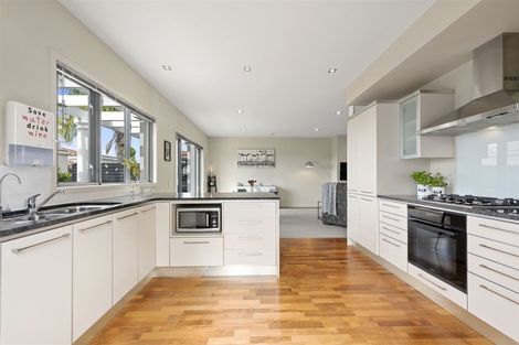 Photo of property in 140 Gills Road, Albany Heights, Auckland, 0632