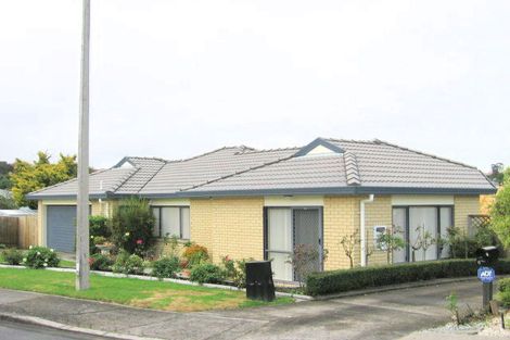 Photo of property in 4 Jelicich Court, Henderson, Auckland, 0612