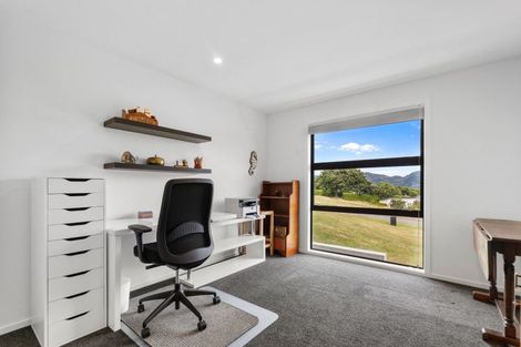 Photo of property in 2 Taimana Lane, Diamond Harbour, Lyttelton, 8971
