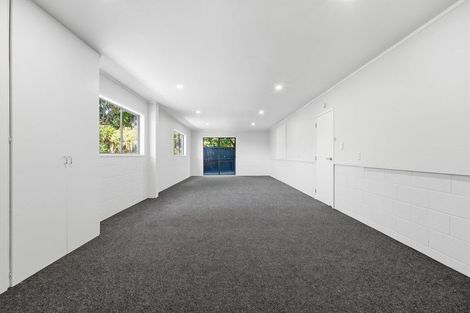 Photo of property in 2 Seaford Place, Murrays Bay, Auckland, 0630