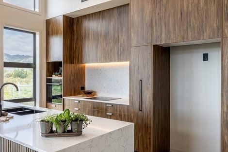 Photo of property in 8 Mirek Street, Waikanae, 5036