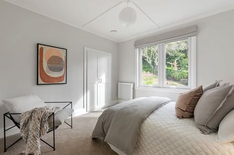 Photo of property in 1 Seaforth Terrace, Karori, Wellington, 6012