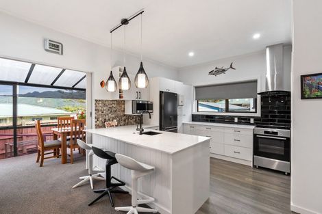 Photo of property in 72 Moeraki Road, Maoribank, Upper Hutt, 5018