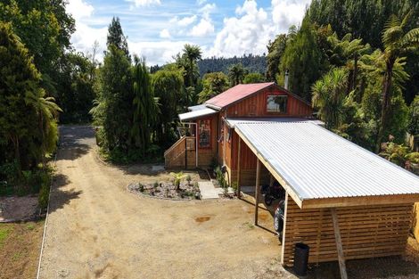 Photo of property in 240 Arapito Road, Karamea, 7893