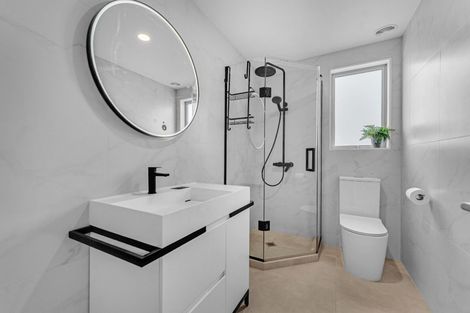 Photo of property in 57e Edmonton Road, Henderson, Auckland, 0612