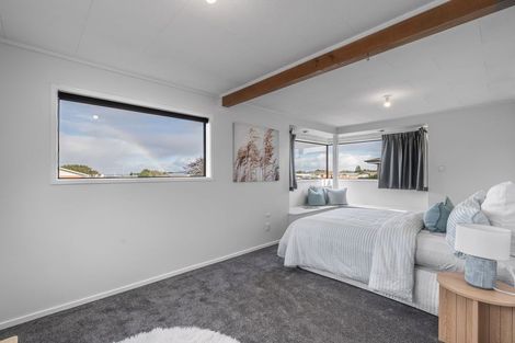 Photo of property in 57 Dunbeath Crescent, Kew, Invercargill, 9812