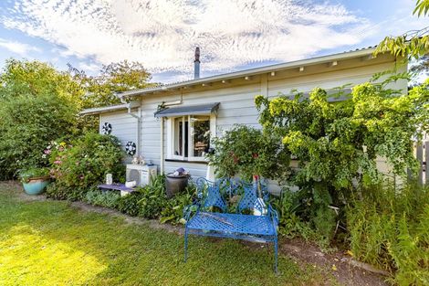 Photo of property in 8a Shanly Street, Waipawa, 4210