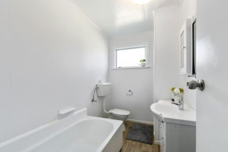 Photo of property in 27 Hamstead Street, Wainuiomata, Lower Hutt, 5014