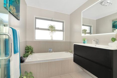 Photo of property in 132 Rowesdale Drive, Ohauiti, Tauranga, 3112