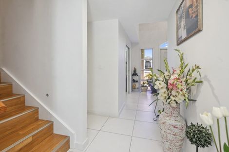 Photo of property in 28 Magnolia Rise, Waipahihi, Taupo, 3330