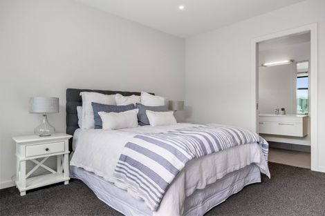Photo of property in 8 Karapoto Lane, Rainbow Point, Taupo, 3330
