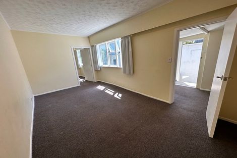 Photo of property in 140 Tasman Street, Mount Cook, Wellington, 6021