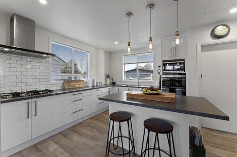 Photo of property in 21 Avro Crescent, Hornby, Christchurch, 8042