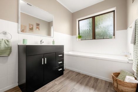 Photo of property in 145 Delamare Road, Pukete, Hamilton, 3200