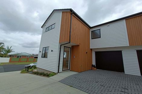 Photo of property in 30a Priestley Drive, Bucklands Beach, Auckland, 2014