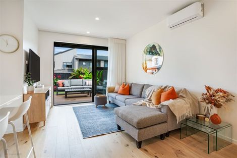 Photo of property in 20 Sioux Road, Hobsonville, Auckland, 0616