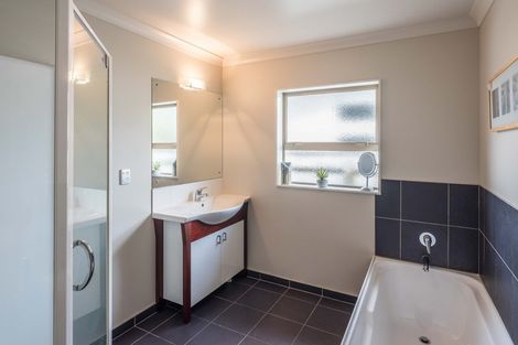 Photo of property in 19 Matuku Place, Paraparaumu Beach, Paraparaumu, 5032