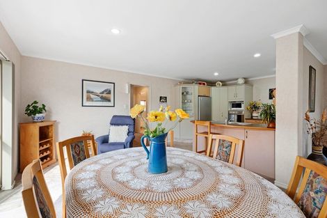 Photo of property in 72a Beachwater Drive, Papamoa Beach, Papamoa, 3118