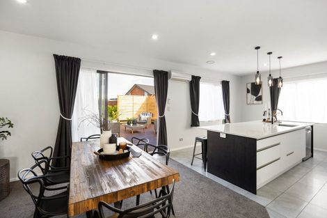 Photo of property in 7 Hampshire Court, Flagstaff, Hamilton, 3210