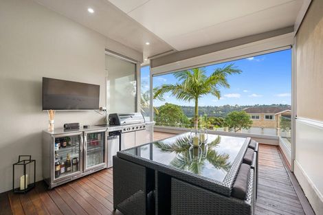 Photo of property in 67 Kittiwake Drive, Schnapper Rock, Auckland, 0632