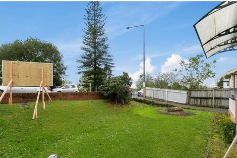 Photo of property in 3154 Great North Road, New Lynn, Auckland, 0600