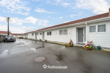 Photo of property in 1/1079 High Street, Taita, Lower Hutt, 5011