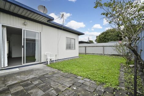 Photo of property in 2/404 Ikanui Road, Frimley, Hastings, 4120