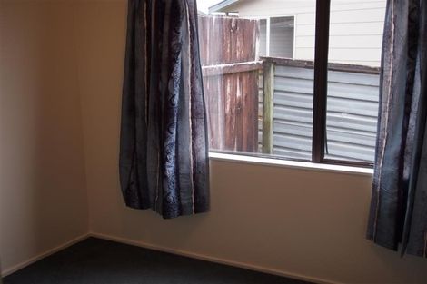Photo of property in 2/2 Silvan Place, Bell Block, New Plymouth, 4312