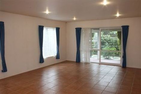 Photo of property in 4a Roche Avenue, Upper Riccarton, Christchurch, 8041