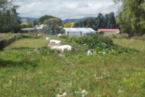 Photo of property in 32 Pioneer Highway, Awapuni, Palmerston North, 4412