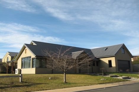 Photo of property in 6 Little Oak Common, Wanaka, 9305