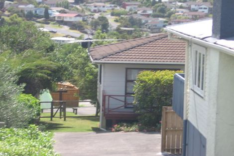Photo of property in 1/351 Wairau Road, Totara Vale, Auckland, 0629