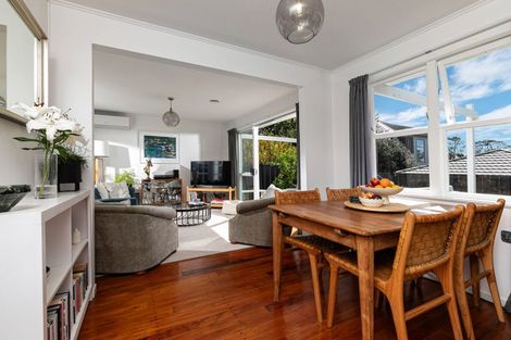 Photo of property in 2 Meadow Crescent, Te Atatu South, Auckland, 0602