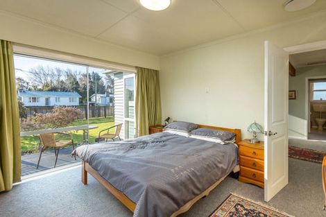 Photo of property in 91 Brandon Street, Featherston, 5710
