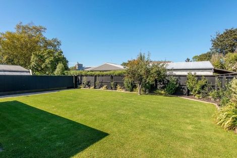Photo of property in 16 Royleen Street, Casebrook, Christchurch, 8051