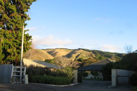 Photo of property in 29a Karu Crescent, Waikanae, 5036