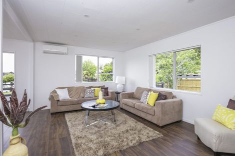 Photo of property in 8 Libra Street, Glen Eden, Auckland, 0602