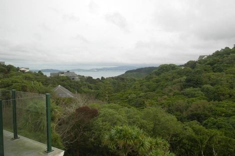 Photo of property in 45 Maungaraki Road, Korokoro, Lower Hutt, 5012