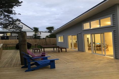 Photo of property in 420a Whangaparaoa Road, Stanmore Bay, Whangaparaoa, 0932