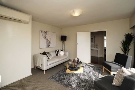 Photo of property in 420 Memorial Avenue, Burnside, Christchurch, 8053