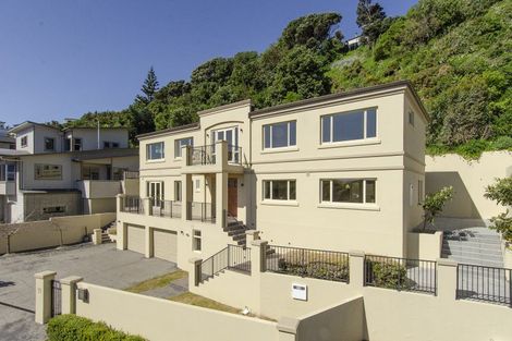 Photo of property in 19 Bunker Way, Strathmore Park, Wellington, 6022