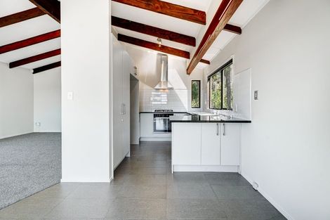 Photo of property in 29 Noeleen Street, Glenfield, Auckland, 0629