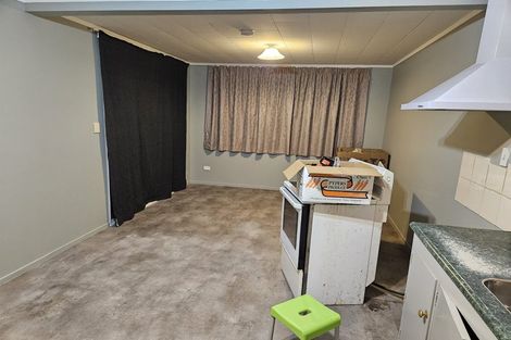 Photo of property in 51f1- Hartford Crescent, Totara Park, Upper Hutt, 5018
