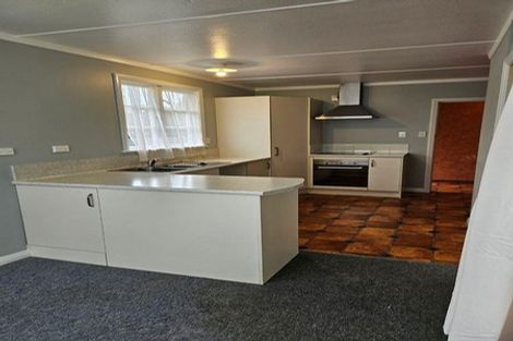 Photo of property in 32 Pitama Road, Awapuni, Palmerston North, 4412