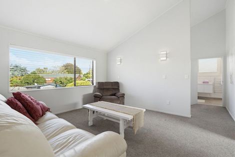 Photo of property in 74b Grand Vue Road, Kawaha Point, Rotorua, 3010